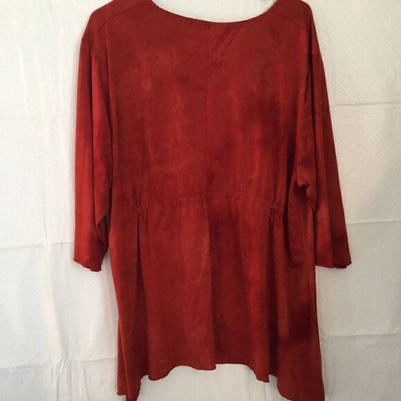 Shannon Ford Rhinestone Flower Flare Bottom Tee - Picture 6 of 6